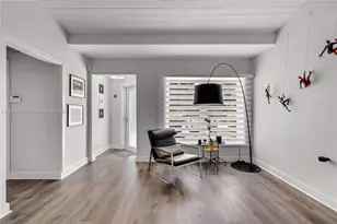 525 Lakeview Dr, Miami Beach, FL 33140 - Photo 13