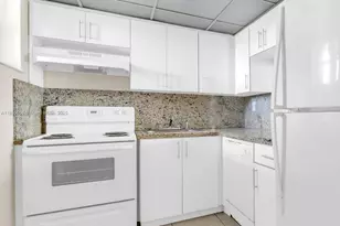 6830 Indian Creek Dr, Miami Beach, FL 33141 - Photo 15