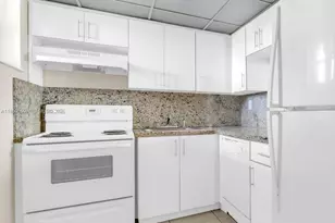 6830 Indian Creek Dr, Miami Beach, FL 33141 - Photo 17