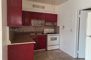 163 NW 18th Ct, Miami, FL 33125 - Photo 7