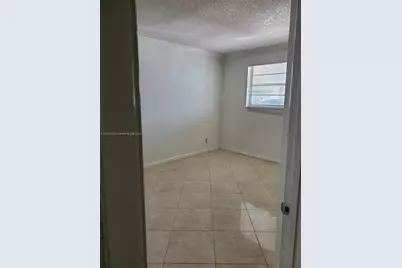1100 NE 1st Ct #106, Hallandale Beach, FL 33009 - Photo 9