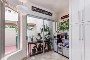 5224 NW 103rd Ave, Doral, FL 33178 - Photo 7