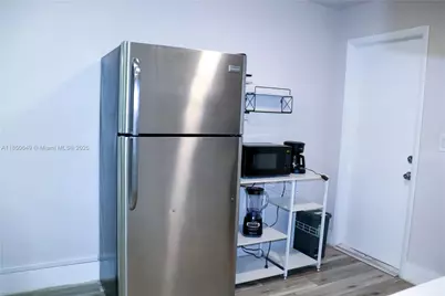 305 Phippen Waiters Rd #1, Dania Beach, FL 33004 - Photo 31