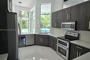 1506 Lantana Ct, Weston, FL 33326 - Photo 9