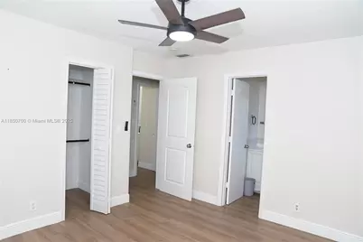 2405 NW 54th St, Tamarac, FL 33309 - Photo 21