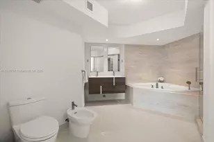 6301 Collins Ave, Miami Beach, FL 33141 - Photo 11