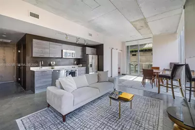 151 SE 1st St #401, Miami, FL 33131 - Photo 5