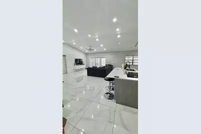 15009 SW 13th Pl, Sunrise, FL 33326 - Photo 5