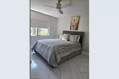302 Lakeview Dr #102, Weston, FL 33326 - Photo 9