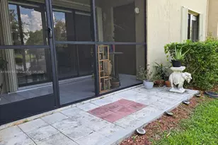 302 Lakeview Dr, Weston, FL 33326 - Photo 25