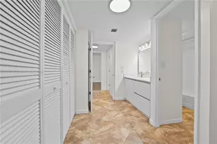 20225 NE 34th Ct, Aventura, FL 33180 - Photo 23