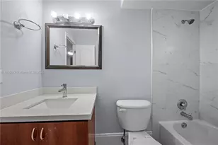 9460 Fontainebleau Blvd, Miami, FL 33172 - Photo 13