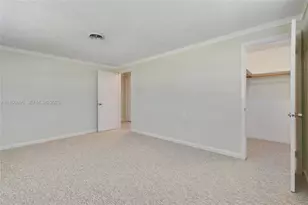 110 E Windsor Rd E, Jupiter, FL 33469 - Photo 17