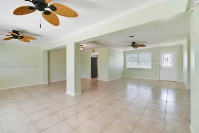 110 E Windsor Rd E, Jupiter, FL 33469 - Photo 11