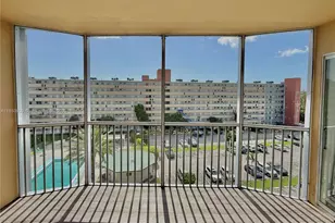 1770 NE 191st St, Miami, FL 33179 - Photo 13