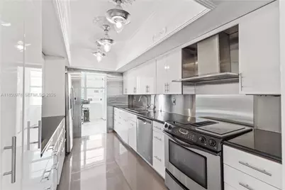 5640 Collins Ave #7B, Miami Beach, FL 33140 - Photo 7