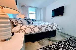 2030 S Ocean Dr, Hallandale Beach, FL 33009 - Photo 23