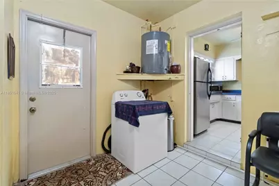 1545 NE 158th St, North Miami Beach, FL 33162 - Photo 13