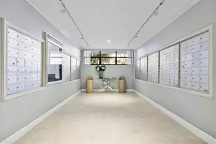 600 Parkview Dr, Hallandale Beach, FL 33009 - Photo 27