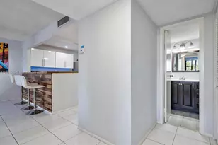 600 Parkview Dr, Hallandale Beach, FL 33009 - Photo 11