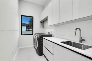 12190 NW 6th St, Miami, FL 33182 - Photo 47