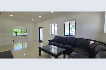 1721 SW 24th Ter, Miami, FL 33145 - Photo 7