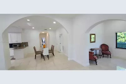 1721 SW 24th Ter, Miami, FL 33145 - Photo 17