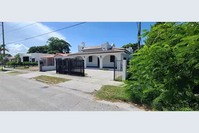 1721 SW 24th Ter, Miami, FL 33145 - Photo 1