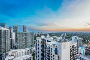 55 SW 9th St, Miami, FL 33130 - Photo 19