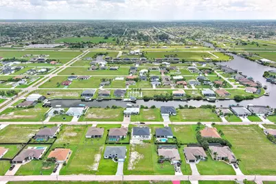 1025 NW 35th Place, Cape Coral, FL 33993 - Photo 21