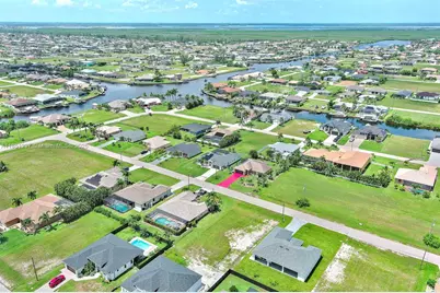 1025 NW 35th Place, Cape Coral, FL 33993 - Photo 25