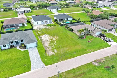 1025 NW 35th Place, Cape Coral, FL 33993 - Photo 9