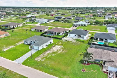 1025 NW 35th Place, Cape Coral, FL 33993 - Photo 13