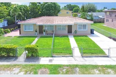 460 Grand Canal Dr, Miami, FL 33144 - Photo 1