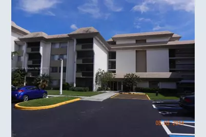 721 N Pine Island Rd #310, Plantation, FL 33324 - Photo 1