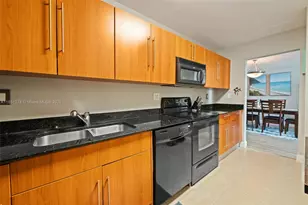 3000 S Ocean Dr, Hollywood, FL 33019 - Photo 13