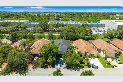 18266 NW 6th St, Pembroke Pines, FL 33029 - Photo 39