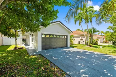 18266 NW 6th St, Pembroke Pines, FL 33029 - Photo 31