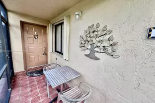 366 Lakeview Dr, Weston, FL 33326 - Photo 3