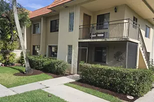 366 Lakeview Dr, Weston, FL 33326 - Photo 1