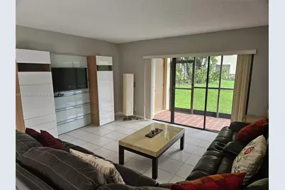 366 Lakeview Dr #104, Weston, FL 33326 - Photo 13