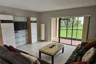 366 Lakeview Dr, Weston, FL 33326 - Photo 13