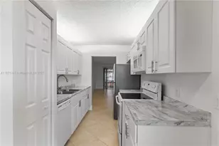 1400 SW 124th Terrace, Pembroke Pines, FL 33027 - Photo 19