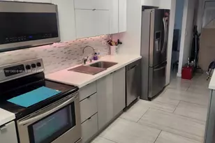 1670 NE 191st St, Miami, FL 33179 - Photo 5