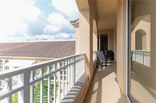 3001 NE 185th St, Aventura, FL 33180 - Photo 13