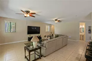 7714 SW 193rd St, Cutler Bay, FL 33157 - Photo 19
