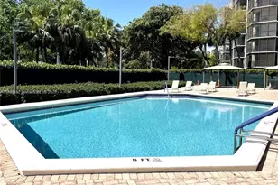 3301 N Country Club Dr, Aventura, FL 33180 - Photo 15