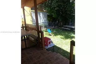 321 NW 13th Ave, Miami, FL 33125 - Photo 7