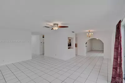 7200 E Tropical Way, Plantation, FL 33317 - Photo 17