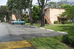 10810 N Kendall Dr, Miami, FL 33176 - Photo 19